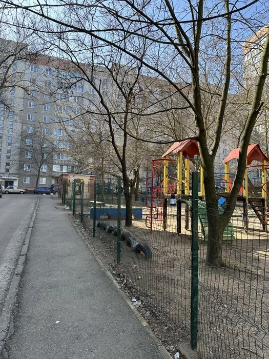 Продам 2-х комнатную квартиру на Херсонском Шоссе, район "Эк
