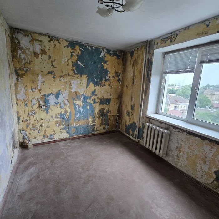 Продаж 3 кімнатна чешка Центральний район сертифікат