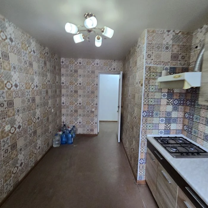 Продаж 3 кімнатна чешка Центральний район сертифікат