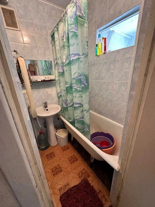 Продам 3кімнатну квартиру в районі вул. Електронної