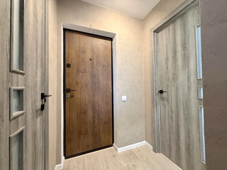Продаж 1 кімнатної квартири вул.Соборна 275