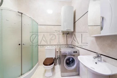 For sale: 3 rooms, 122 m2, st. Дмитриевская Кирпичный Дом 5th floor