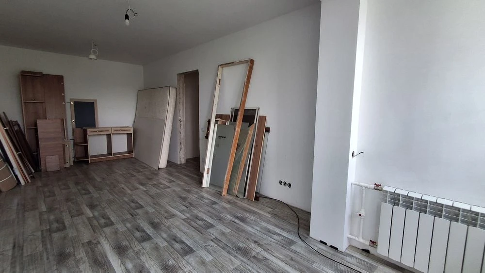 Продается 3-к/кв, ул. Космонавтов, 80