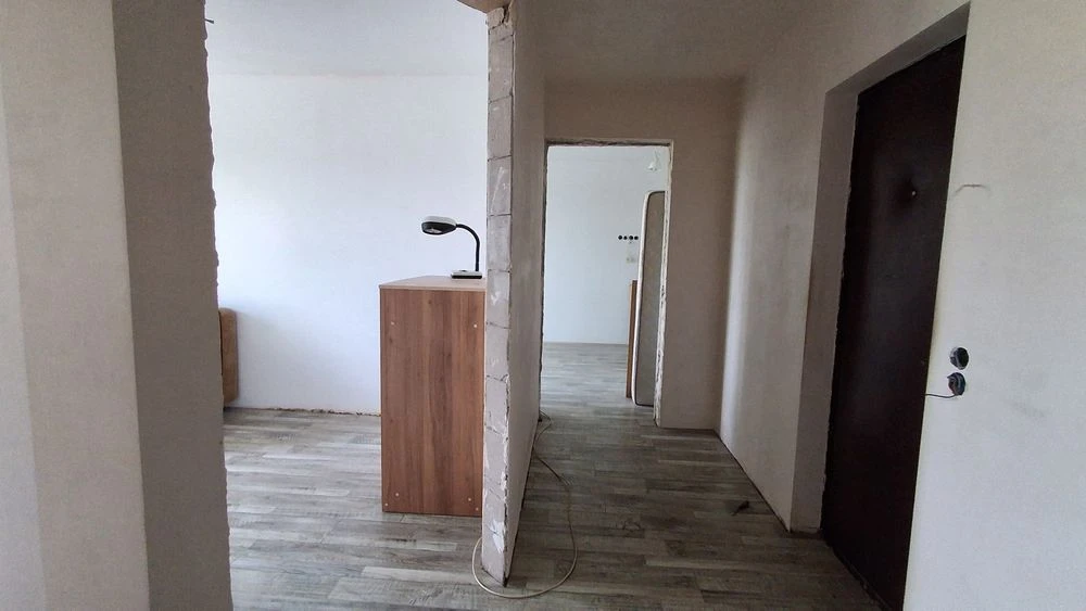 Продается 3-к/кв, ул. Космонавтов, 80