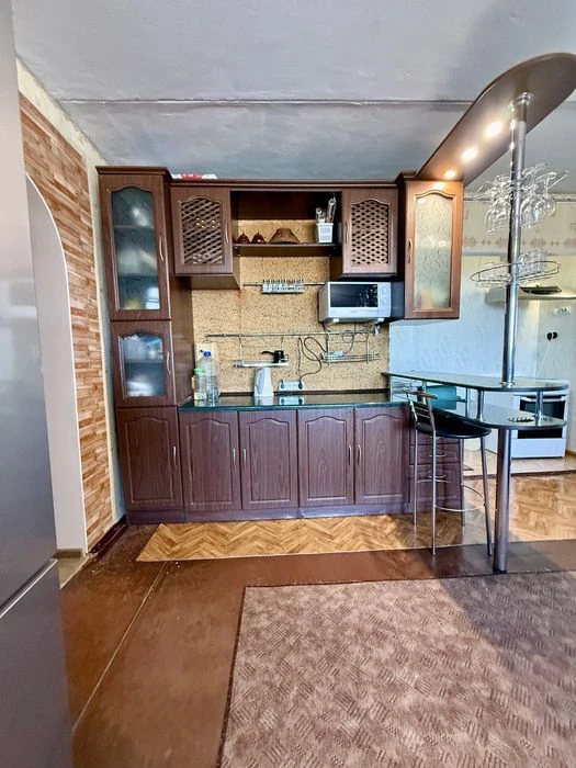 Продам квартиру, 92,9 м2, держ програми +, гарний стан! без