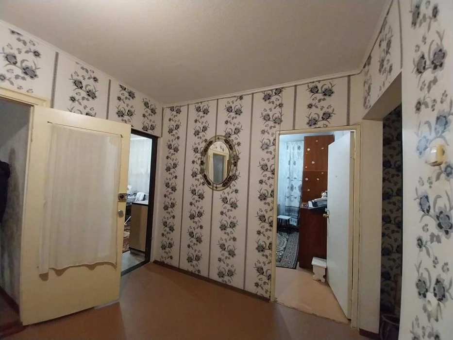 Продам 3х ком. кв 68 м. кв. Чешка. 9/10 этаж, Район Космос-ш