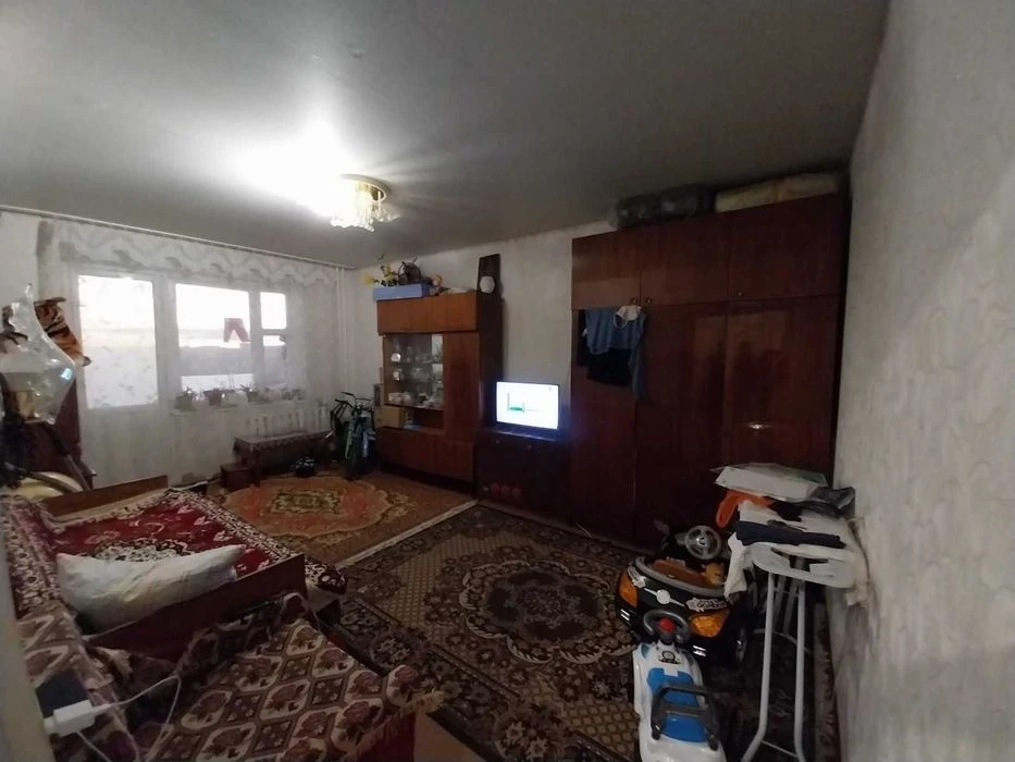 Продам 3х ком. кв 68 м. кв. Чешка. 9/10 этаж, Район Космос-ш