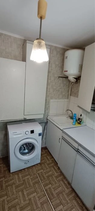 Продаж 1 кім кв Вул Олега Бедзая - Третя слобідсіка .