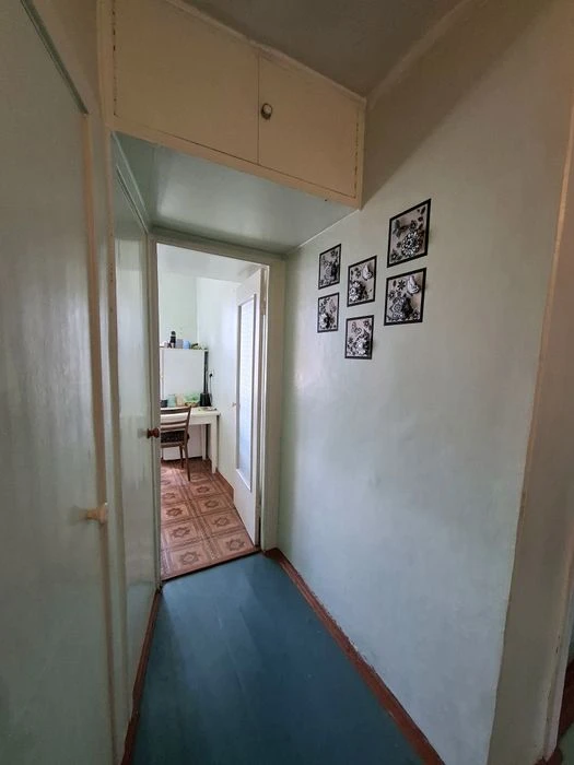 Продаж 2 кім квартири. Космонавтів