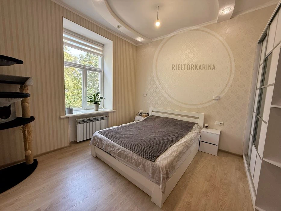 Садова/Погранична продаж 2к квартири з ремонтом в сталінці