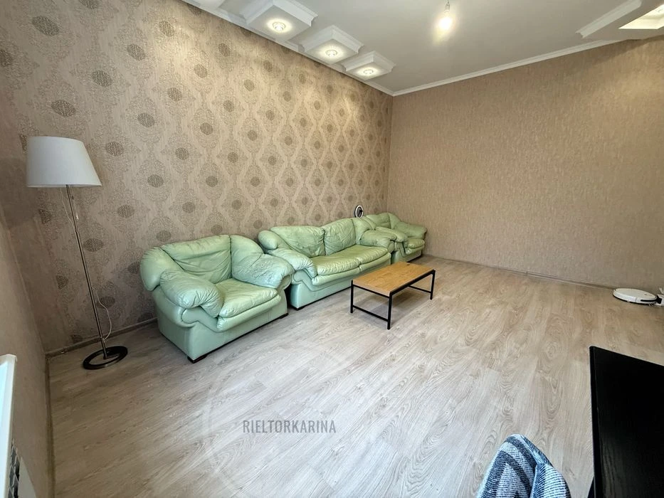 Садова/Погранична продаж 2к квартири з ремонтом в сталінці