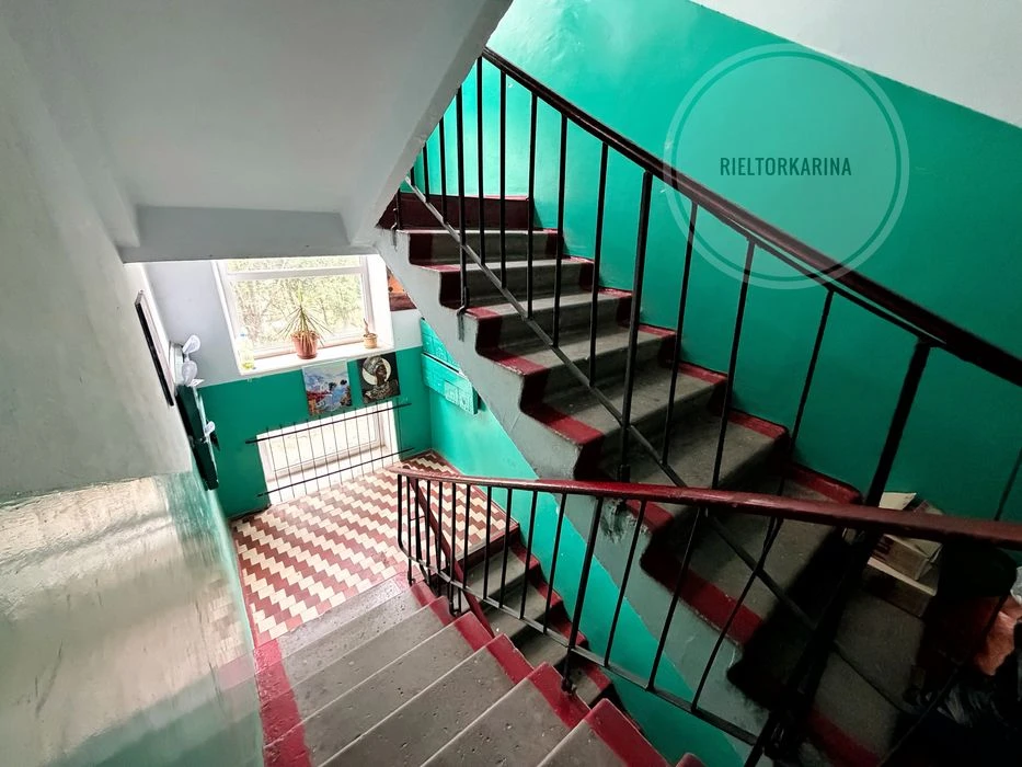 Яхт клуб/Бугський бульвар 2к квартира на 2 поверсі з 5. Серт
