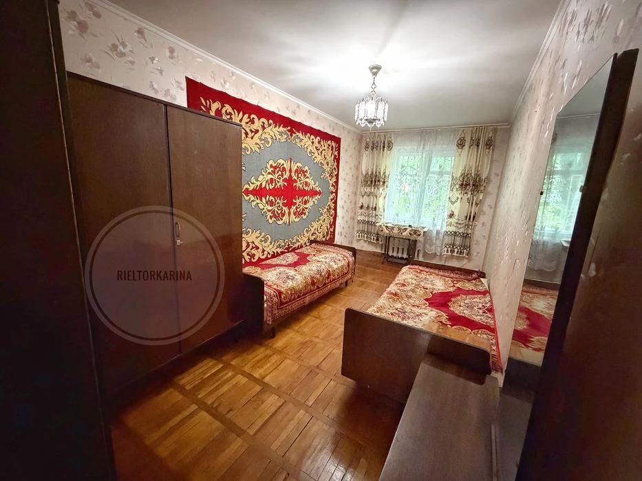 Яхт клуб/Бугський бульвар 2к квартира на 2 поверсі з 5. Серт