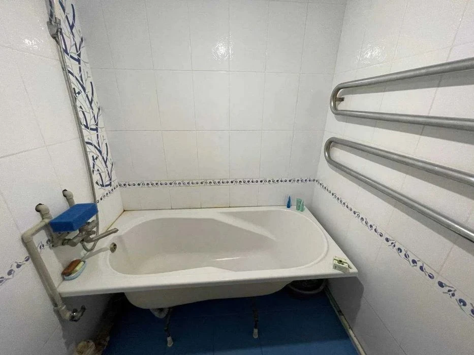 3 к.кв.Кирова крупногабаритная квартира