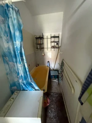 Продажа квартиры на земле в районе Центрального рынка .