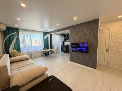 Продам 3к квартиру в Центрі міста, Пр. Центральний