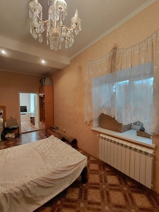 2к. Декабристов, "жил" 1/2  с гаражем  35т.