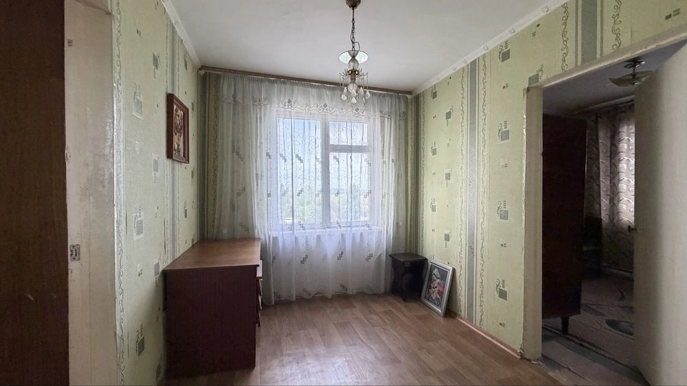 Продается 4 кк Космонавтов!