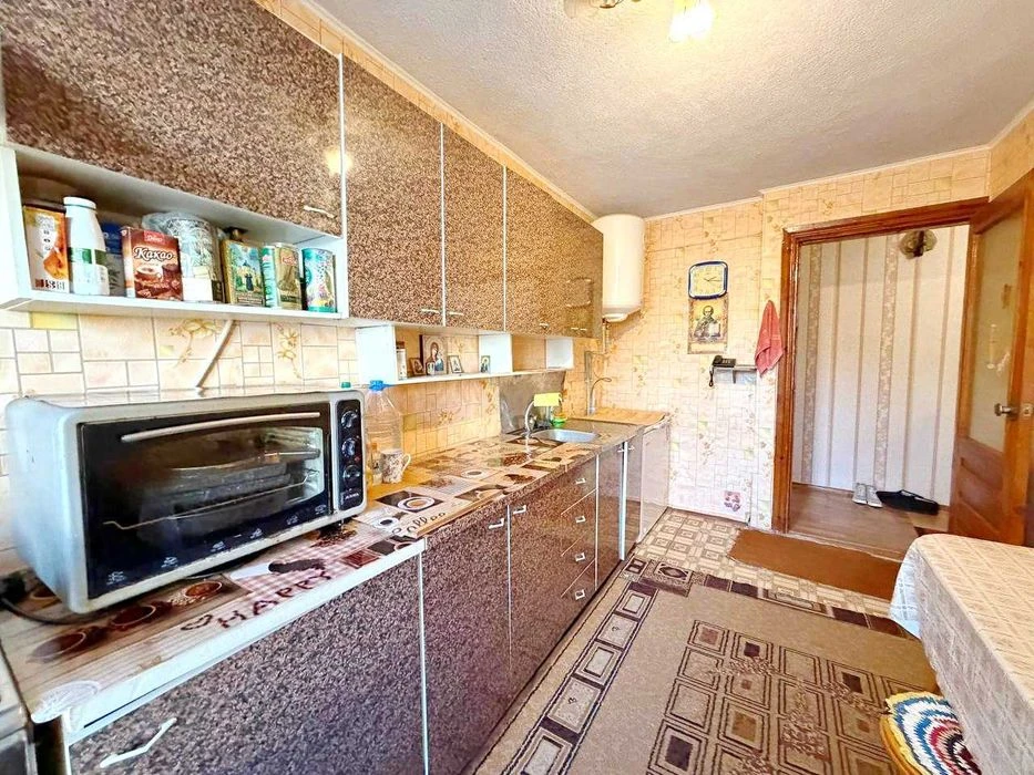 Продаж 3-кімнатної чешки з окремими кімнатами. Держ. програм