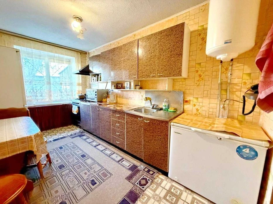 Продаж 3-кімнатної чешки з окремими кімнатами. Держ. програм