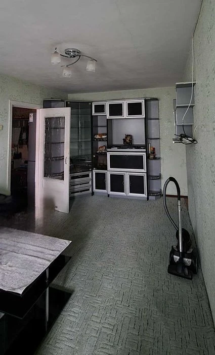 Продаж • 3к квартира • 56 м² • 4/5 поверх • Космонавтів • #1