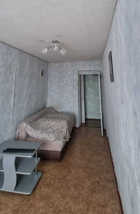 Продаж • 3к квартира • 56 м² • 4/5 поверх • Космонавтів • #1