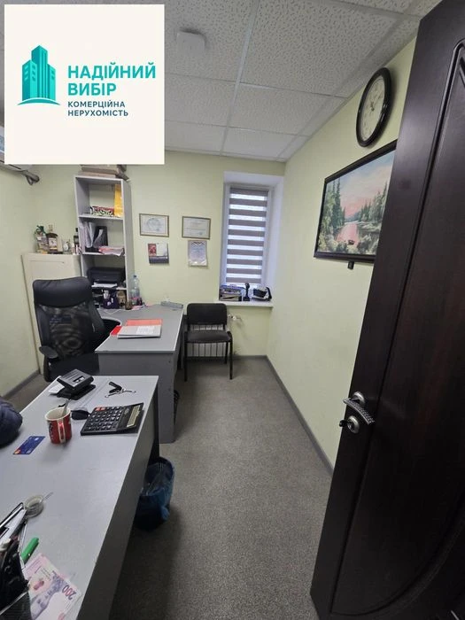 Продаж квартири на 1- му поверсі з окремим входом!