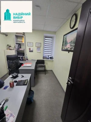 Продаж квартири на 1- му поверсі з окремим входом!