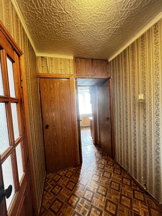 В Продажу 1 к к вул. Південна/ Атб