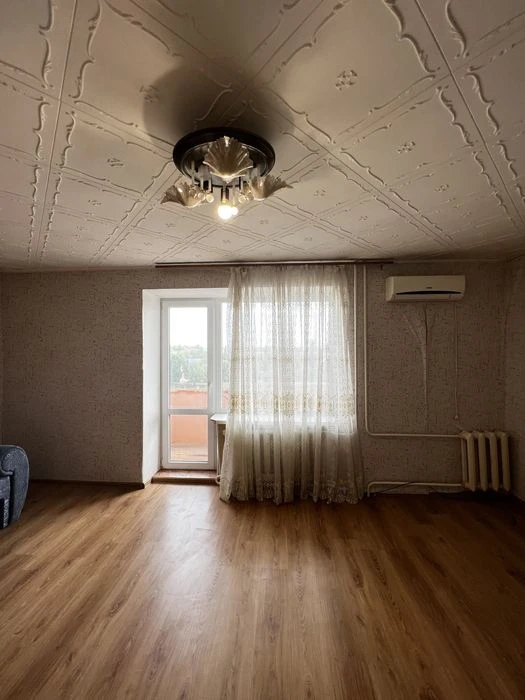 В Продажу 1 к к вул. Південна/ Атб
