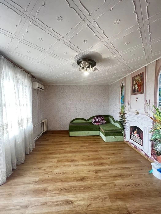 В Продажу 1 к к вул. Південна/ Атб
