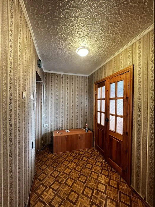 В Продажу 1 к к вул. Південна/ Атб