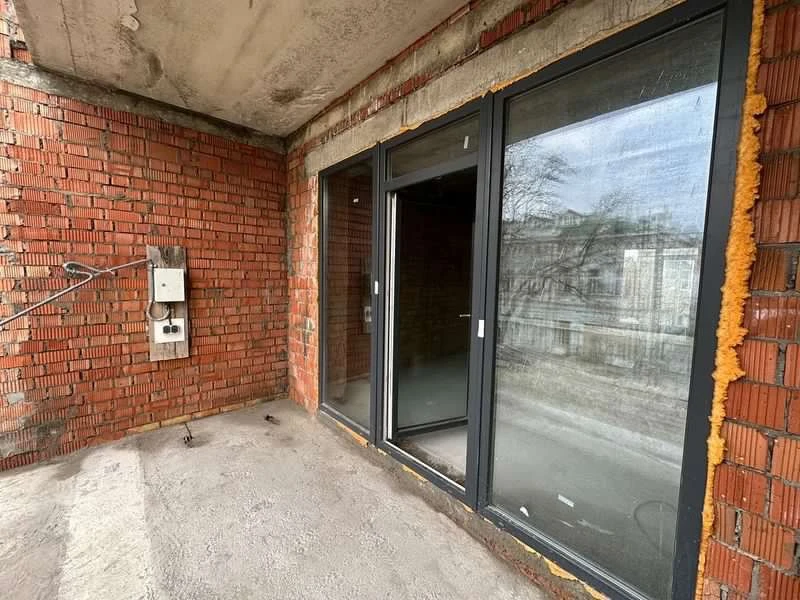 Срочная продажа 3 к с двумя паркоместами в самом центре горо