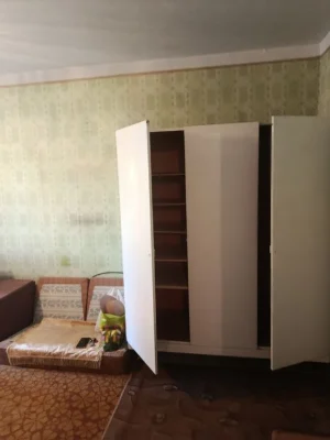Продаю 2к/кв пр.Центральный/3 Слободская 8/9,45/27/8,разделк