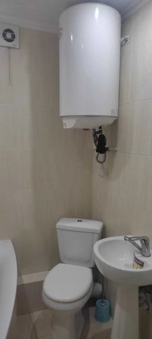 Продаю в Корабельном районе  1 к. квартиру