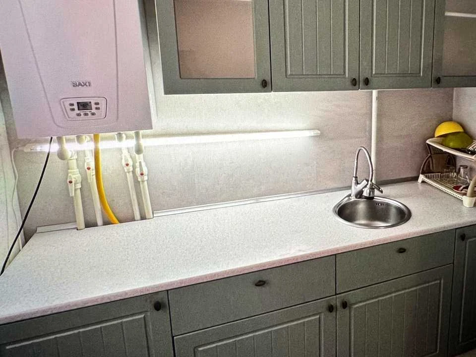 Apartment. Kharkiv, Novooleksandrivska St., (Building 6)