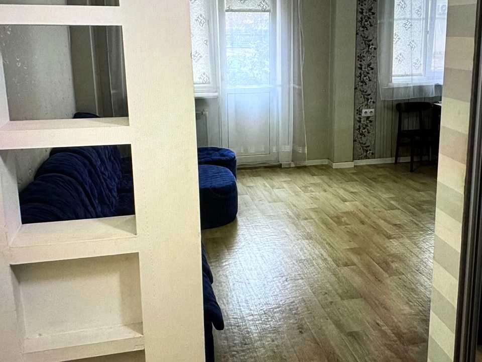 Apartment. Kharkiv, Novooleksandrivska St., (Building 6)