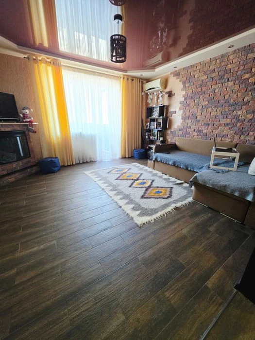 Продаж 3к кв з ремонтом пр.Богоявленський, 9\10 ,68кв.,Серти