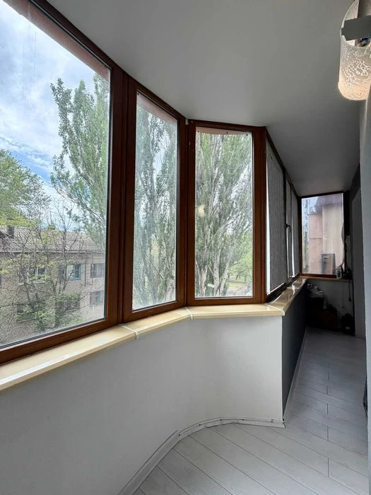 Продаю 1-кімнатну квартиру з ремонтом, вул. Космонавтів 66В,