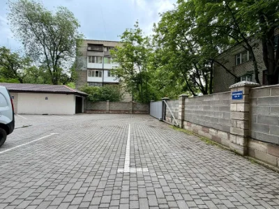 Продаю 1-кімнатну квартиру з ремонтом, вул. Космонавтів 66В,