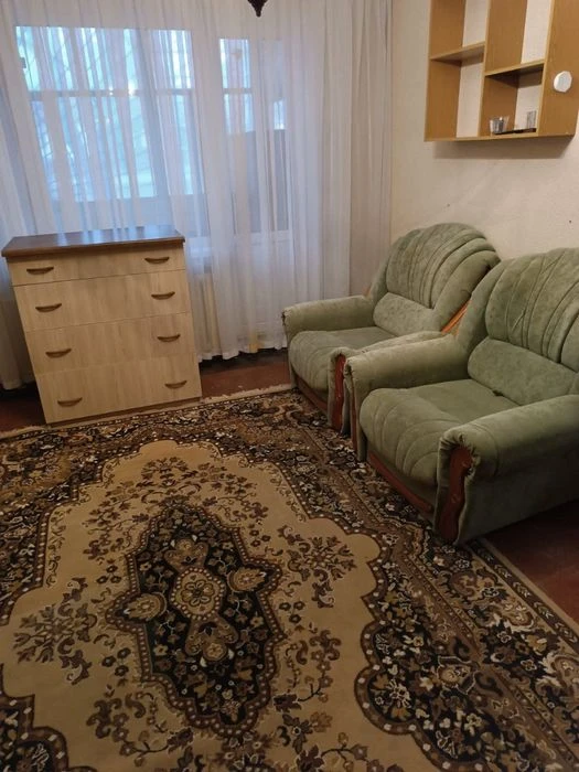 Продаю 3к/кв  ул.Артилерийская 1/9 панель 56/37/8,балкон  30