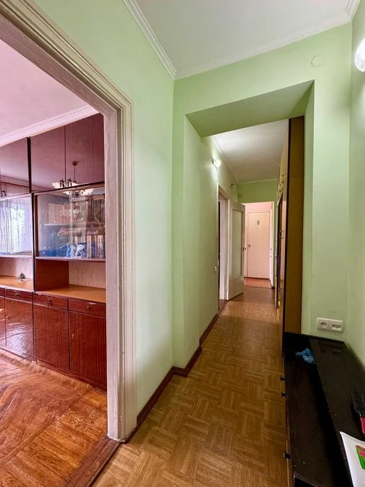 Продаю 2-кімнатну квартиру, Центр, Адмірала Макарова / Собор