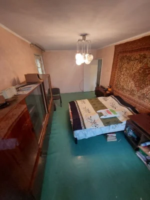 Третя Слобідська/ продам Трьохкімнатну квартиру