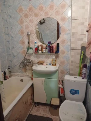Продам 2к.к. Херсон.шоссе - Строителей