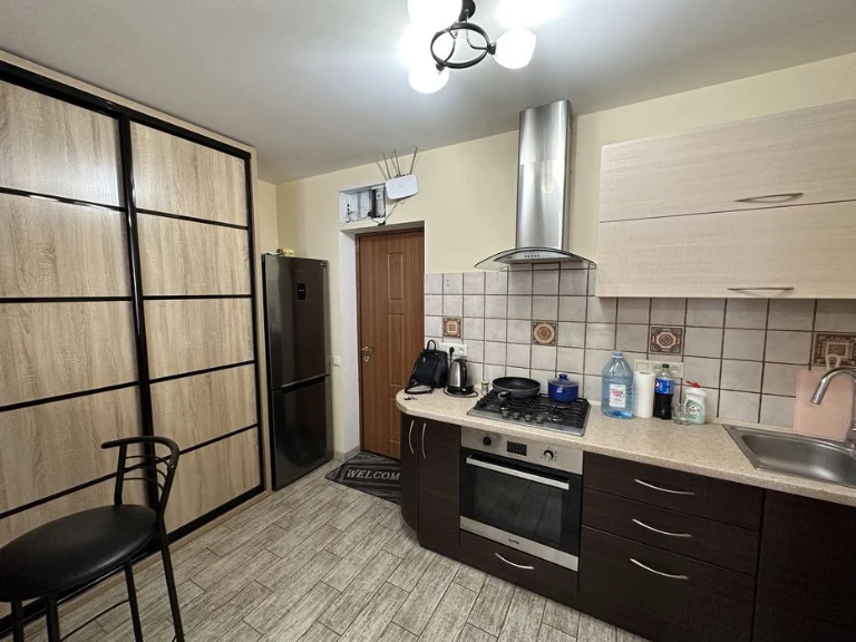 Продажа 1к в самом центре с паркоместом