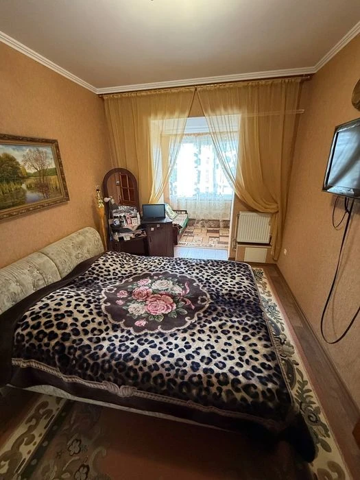Продам отличную 2х комнатную квартиру в Корабельном районе.