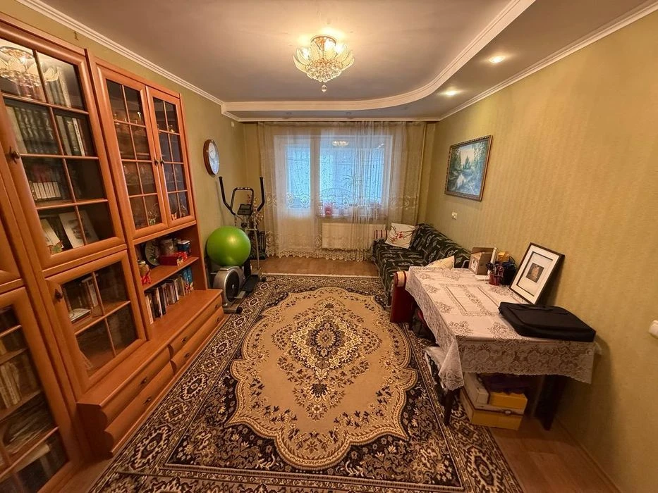 Продам отличную 2х комнатную квартиру в Корабельном районе.