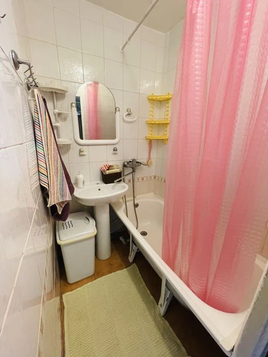 Продам 3 кімнатну квартиру пр Центральний - 6 Слобідська