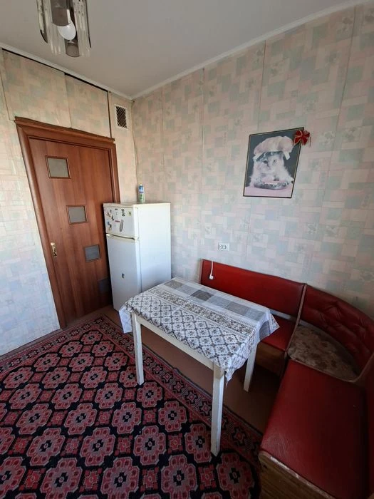 Продаю 1 к. кв. пр. Миру-Театральна