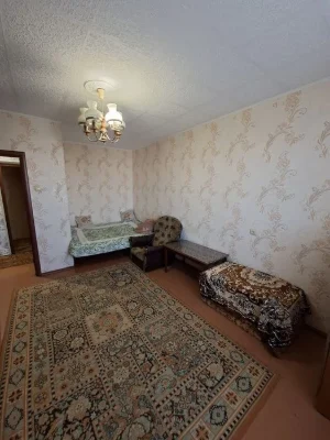 Продаю 1 к. кв. пр. Миру-Театральна